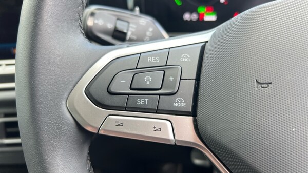 Used Volkswagen Tiguan 2024 for sale - 75660415: Photo 31