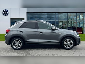 Used Volkswagen T-Roc 2023 for sale - 76984159: Photo