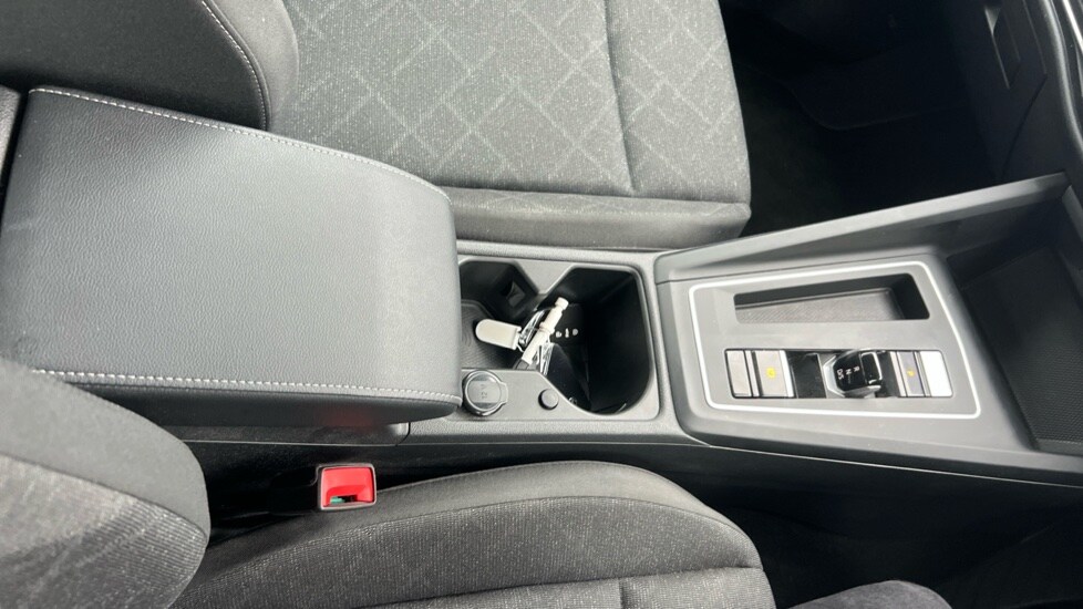 Used Volkswagen Golf 2022 for sale - 76435000: Photo 44