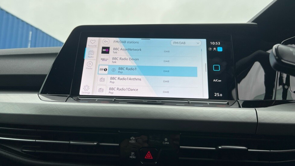 Used Volkswagen Golf 2022 for sale - 76435000: Photo 63