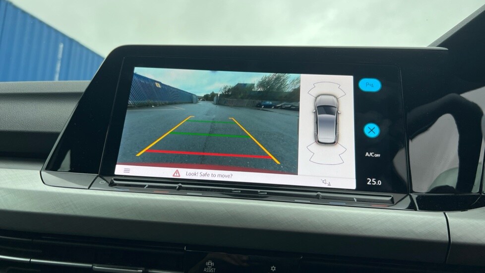 Used Volkswagen Golf 2022 for sale - 76435000: Photo 71