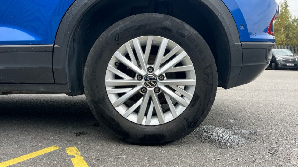 Used Volkswagen T-Roc 2023 for sale - 76668196: Photo 19