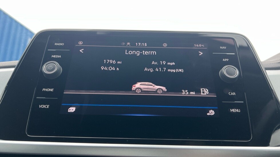 Used Volkswagen T-Roc 2023 for sale - 76668196: Photo 23