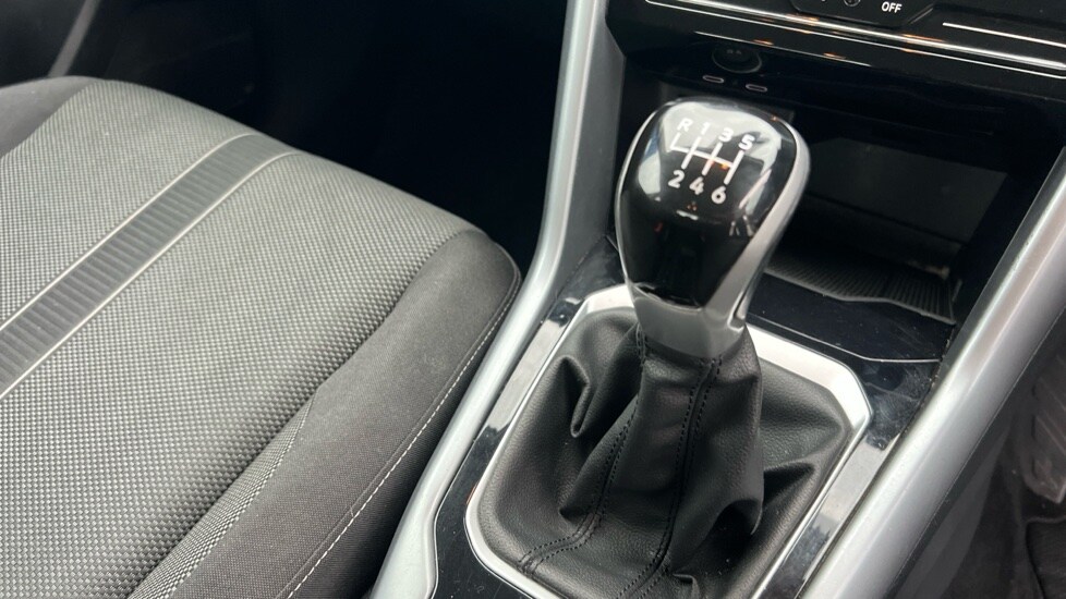 Used Volkswagen T-Roc 2023 for sale - 76668196: Photo 36