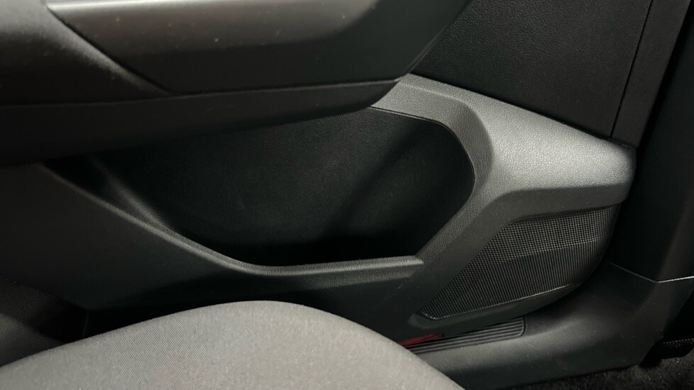 Used Volkswagen T-Roc 2023 for sale - 76668196: Photo 46