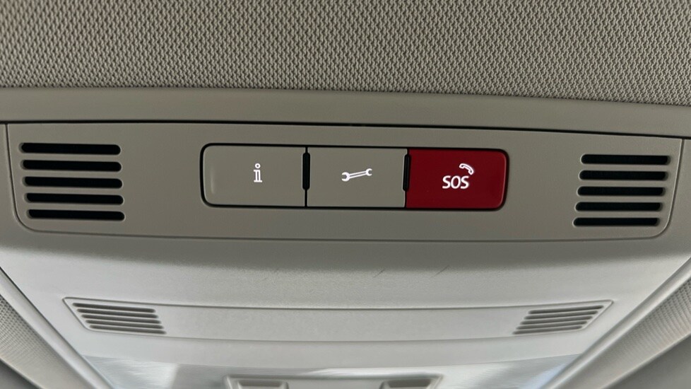 Used Volkswagen T-Roc 2023 for sale - 76668196: Photo 50