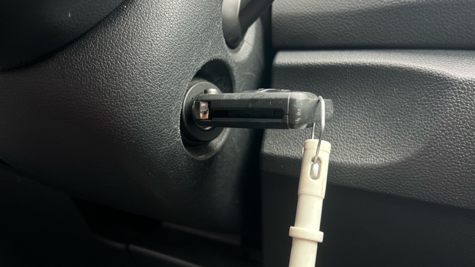 Used Volkswagen T-Roc 2023 for sale - 76668196: Photo 63