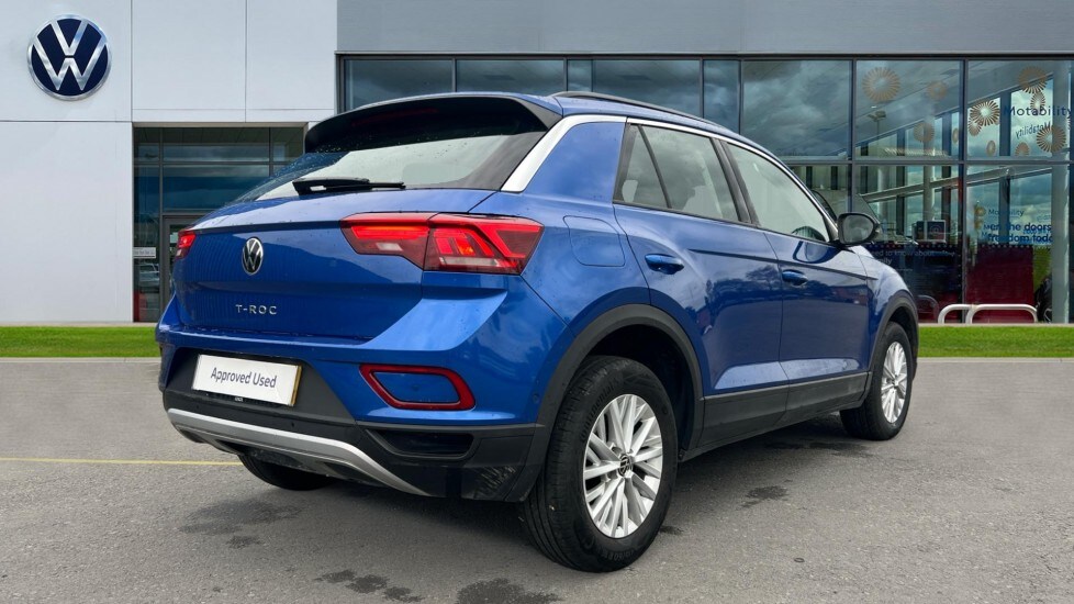 Used Volkswagen T-Roc 2023 for sale - 76668196: Photo 8