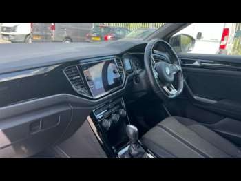 Used Volkswagen T-Roc 2021 for sale - 74541225: Photo