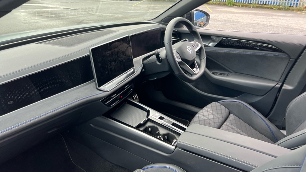 Used Volkswagen Passat 2025 for sale - 75660419: Photo 2