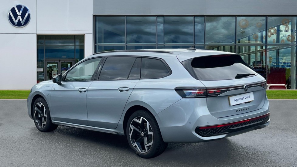 Used Volkswagen Passat 2025 for sale - 75660419: Photo 3
