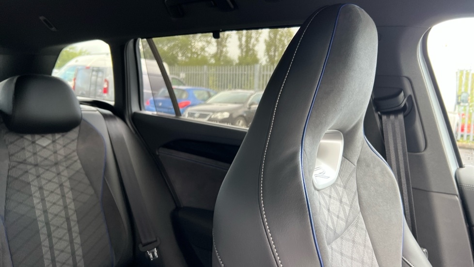 Used Volkswagen Passat 2025 for sale - 75660419: Photo 43