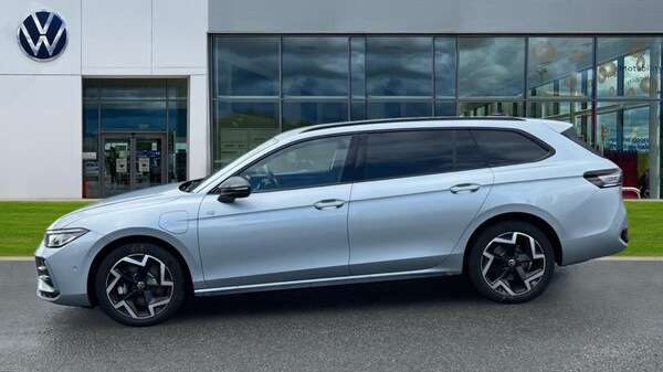 Used Volkswagen Passat 2025 for sale - 75660419: Photo 9