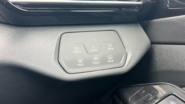Used Volkswagen ID.4 2022 for sale - 76086826: Photo 61