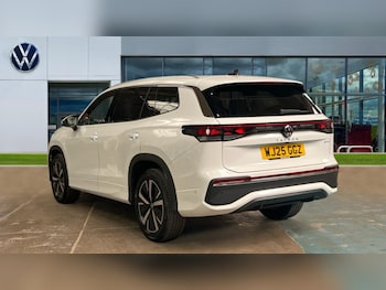 Used Volkswagen Touran 2025 for sale - 75843648: Photo