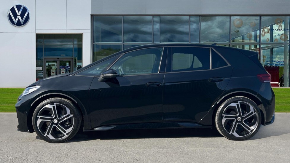 Used Volkswagen ID.3 2025 for sale - 76458848: Photo 9