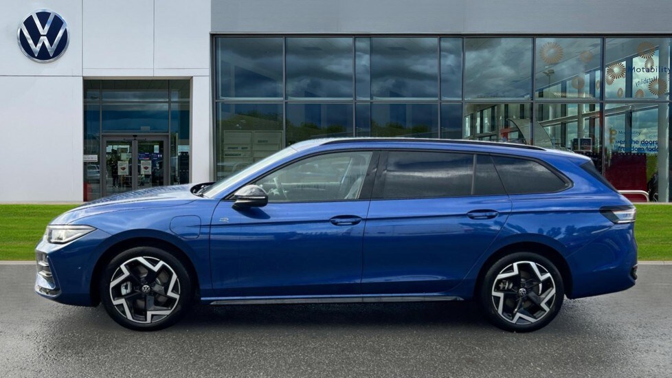 Used Volkswagen Passat 2025 for sale - 75660179: Photo 9