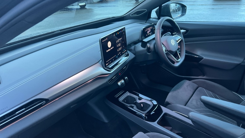 Used Volkswagen ID.4 2025 for sale - 76921853: Photo 2