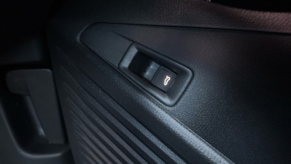 Used Volkswagen ID.4 2025 for sale - 76921853: Photo 59