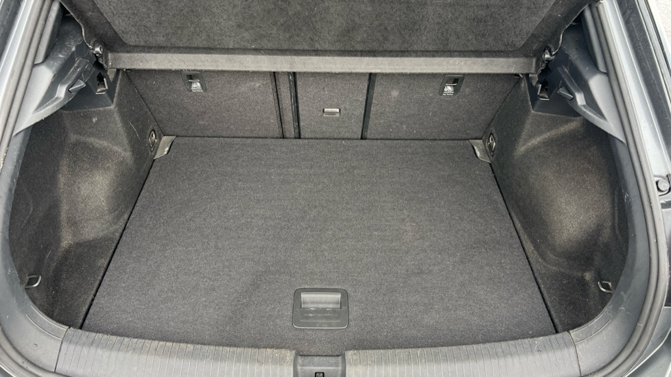 Used Volkswagen T-Roc 2023 for sale - 77018331: Photo 16