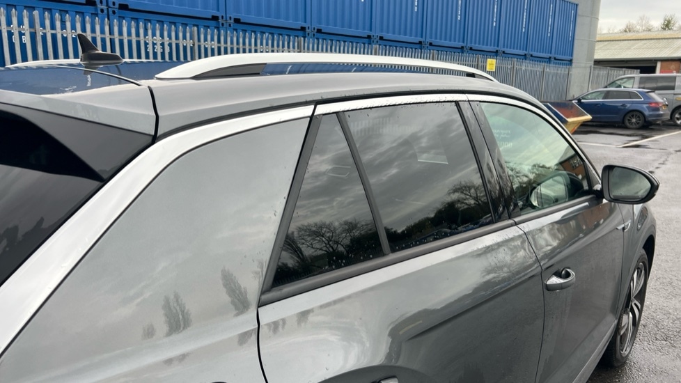 Used Volkswagen T-Roc 2023 for sale - 77018331: Photo 35