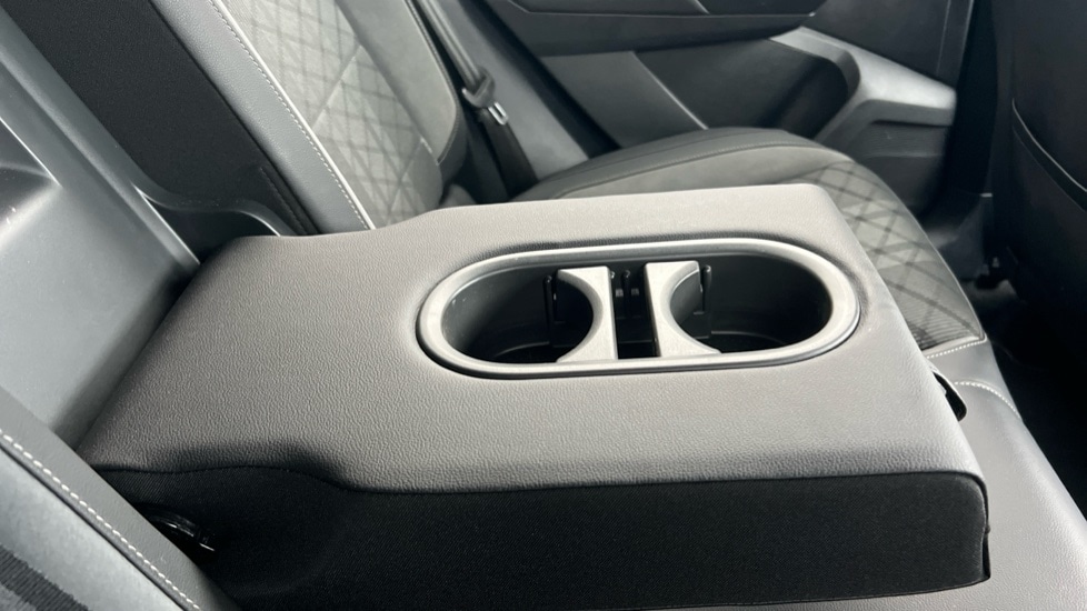 Used Volkswagen T-Roc 2023 for sale - 77018331: Photo 39