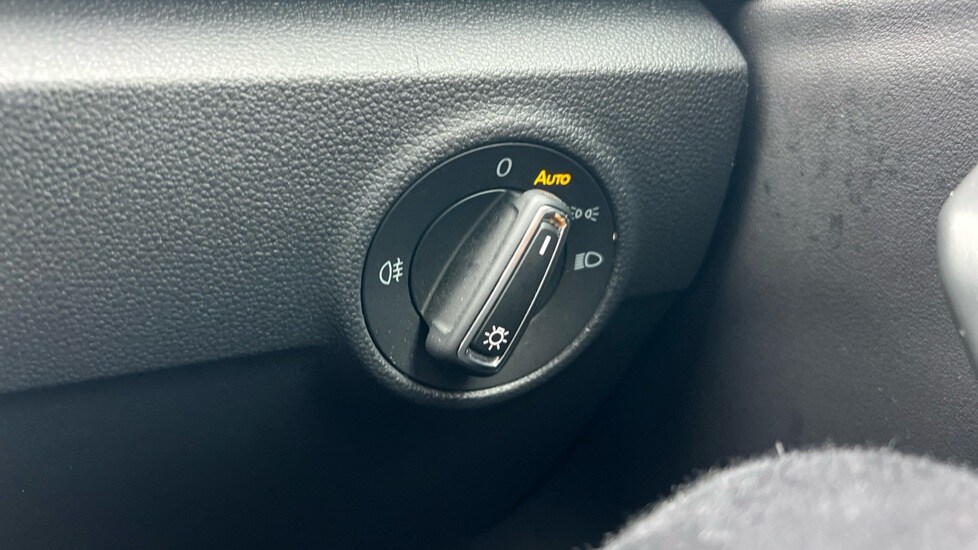 Used Volkswagen T-Roc 2023 for sale - 77018331: Photo 50