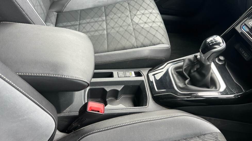 Used Volkswagen T-Roc 2023 for sale - 77018331: Photo 59