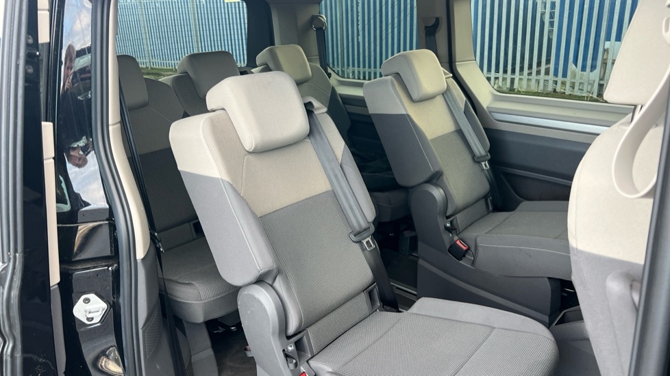 Used Volkswagen Multivan 2024 for sale - 76435011: Photo 15