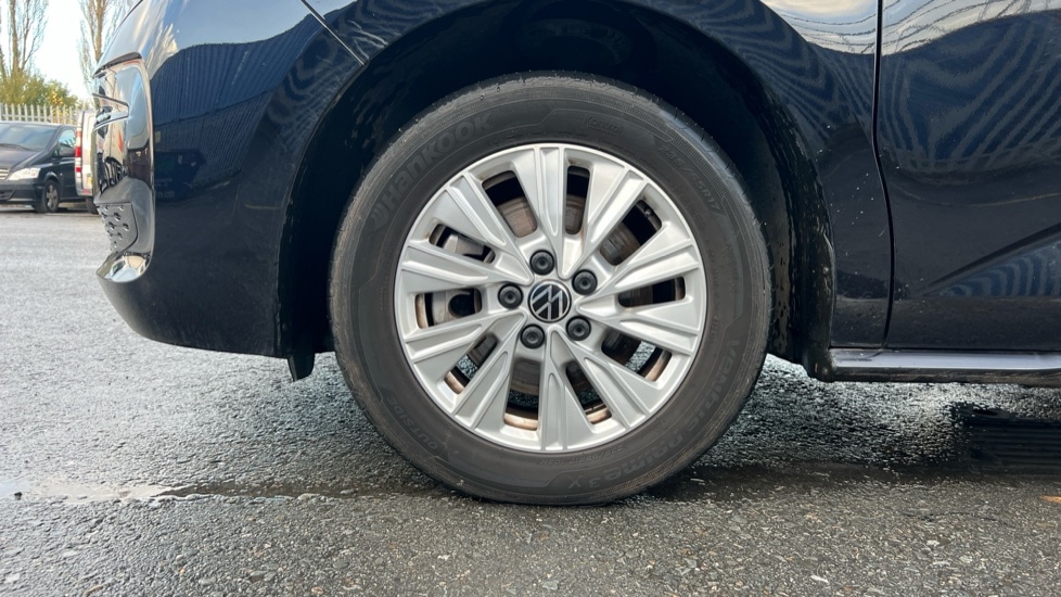 Used Volkswagen Multivan 2024 for sale - 76435011: Photo 18