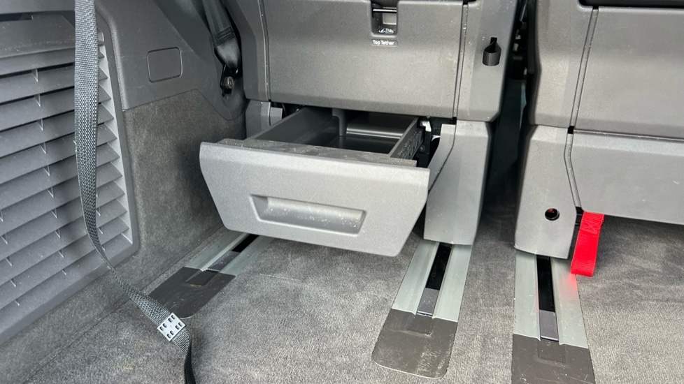 Used Volkswagen Multivan 2024 for sale - 76435011: Photo 29