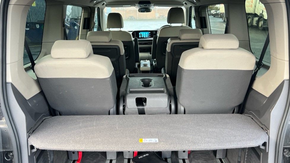 Used Volkswagen Multivan 2024 for sale - 76435011: Photo 32