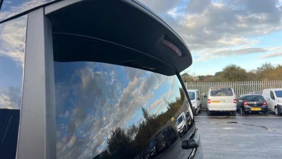 Used Volkswagen Multivan 2024 for sale - 76435011: Photo 36