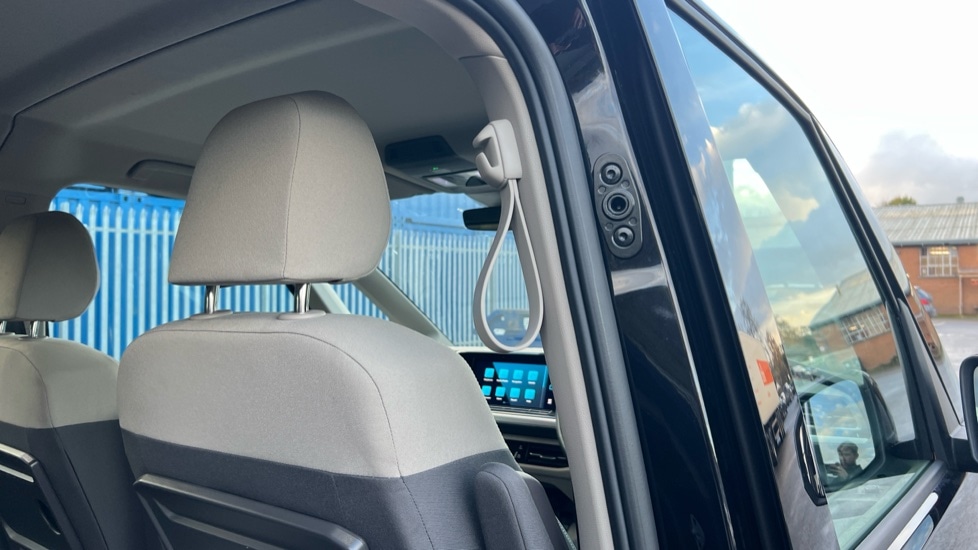 Used Volkswagen Multivan 2024 for sale - 76435011: Photo 40