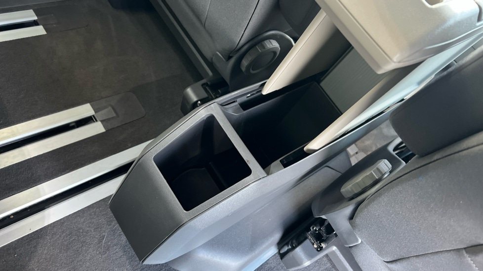 Used Volkswagen Multivan 2024 for sale - 76435011: Photo 49