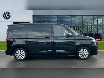 Used Volkswagen Multivan 2024 for sale - 76435011: Photo