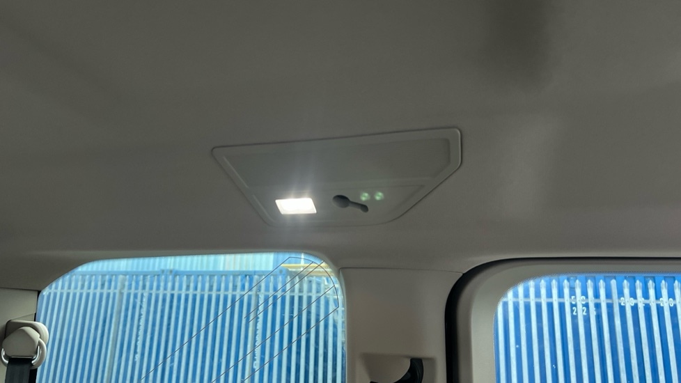 Used Volkswagen Multivan 2024 for sale - 76435011: Photo 51