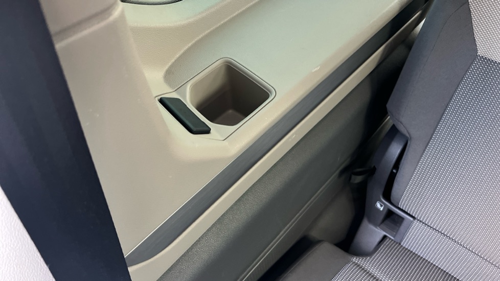 Used Volkswagen Multivan 2024 for sale - 76435011: Photo 53