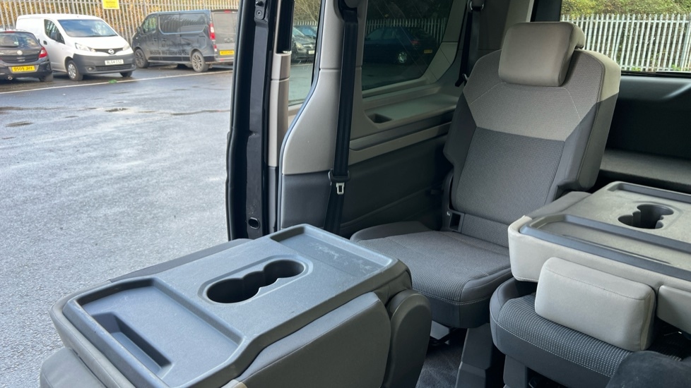 Used Volkswagen Multivan 2024 for sale - 76435011: Photo 54