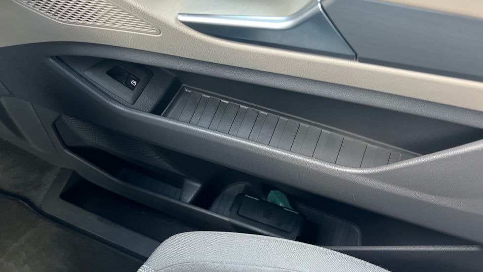 Used Volkswagen Multivan 2024 for sale - 76435011: Photo 66