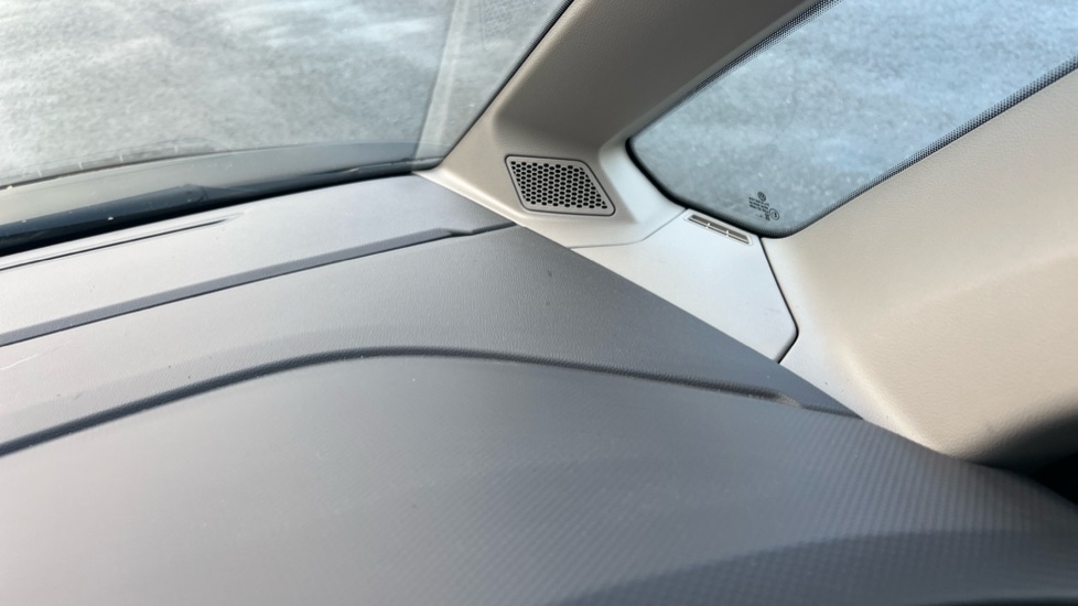 Used Volkswagen Multivan 2024 for sale - 76435011: Photo 67