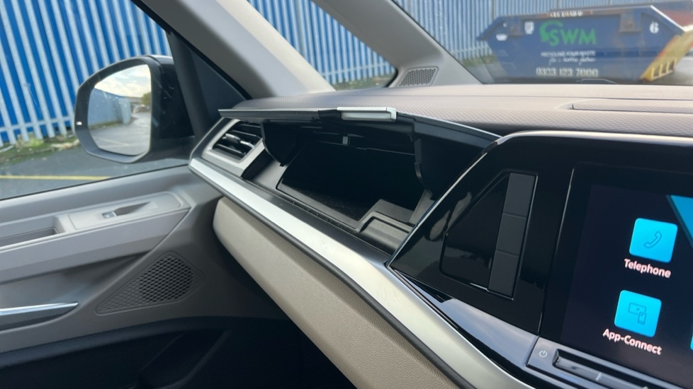 Used Volkswagen Multivan 2024 for sale - 76435011: Photo 69