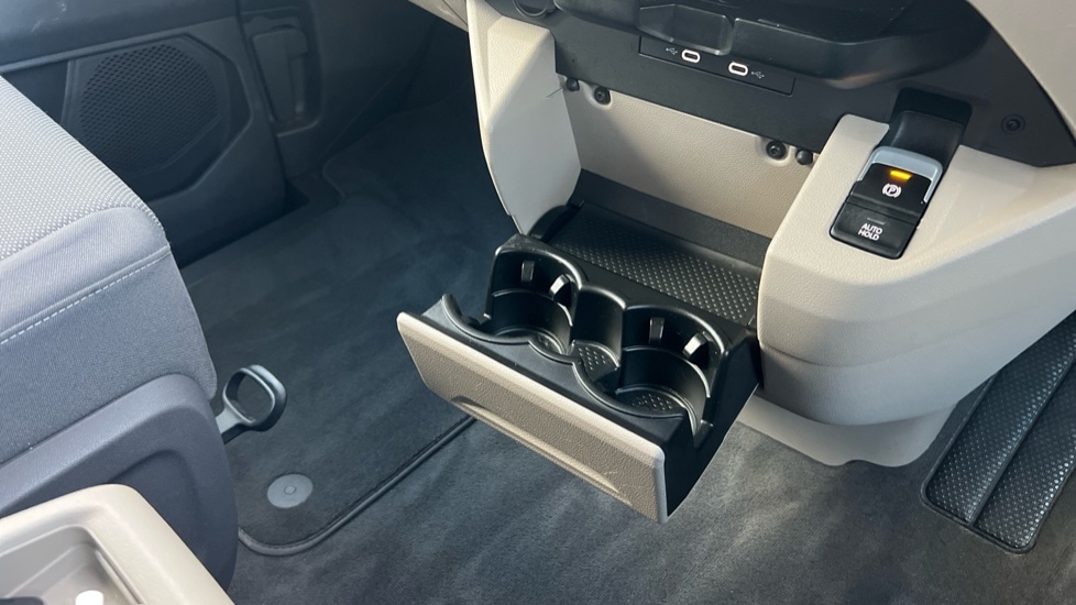 Used Volkswagen Multivan 2024 for sale - 76435011: Photo 70