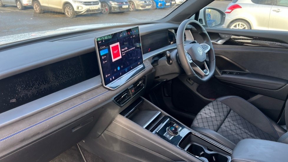 Used Volkswagen Touran 2025 for sale - 76528859: Photo 2