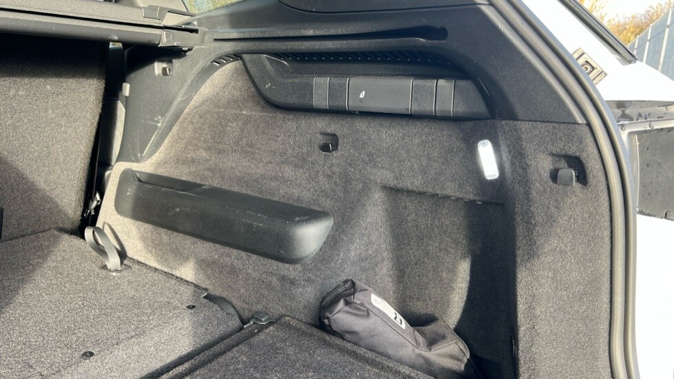 Used Volkswagen Touran 2025 for sale - 76528859: Photo 33