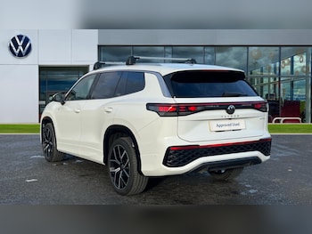 Used Volkswagen Touran 2025 for sale - 76528859: Photo