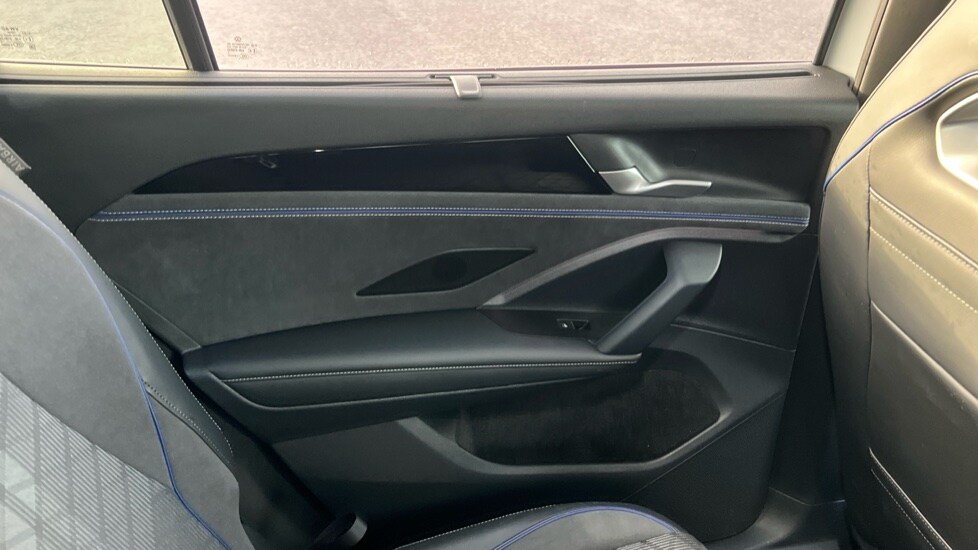 Used Volkswagen Touran 2025 for sale - 76528859: Photo 41