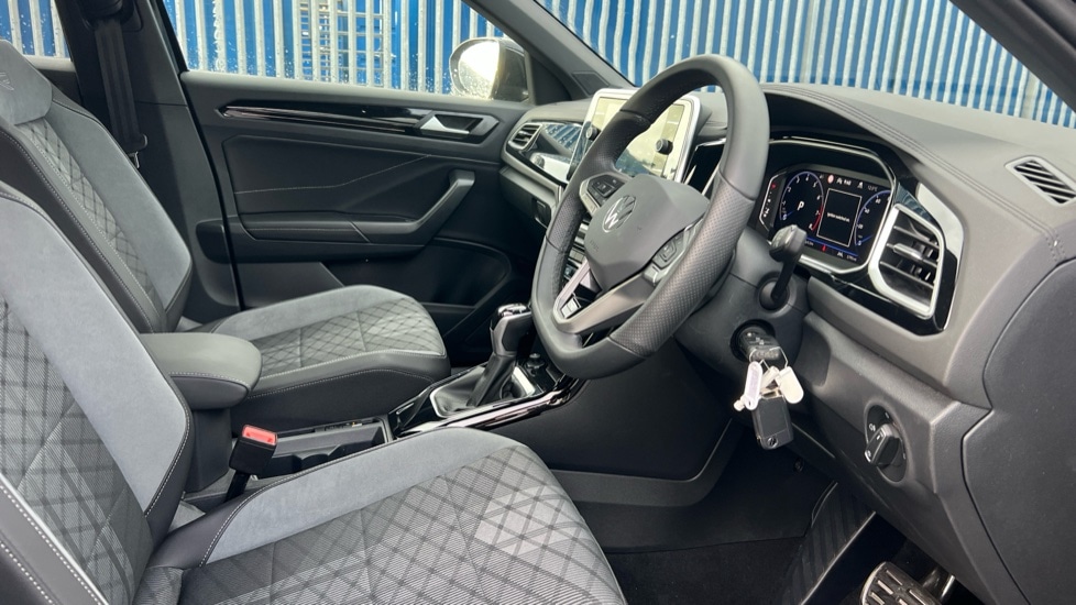 Used Volkswagen T-Roc 2025 for sale - 76217057: Photo 26