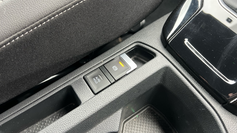 Used Volkswagen T-Roc 2025 for sale - 76217057: Photo 56