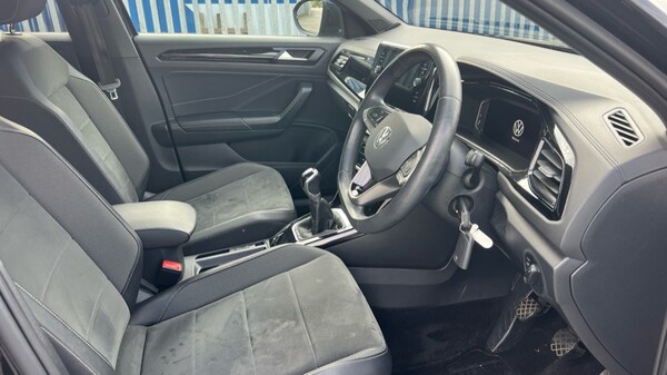 Used Volkswagen T-Roc 2022 for sale - 76008026: Photo 26